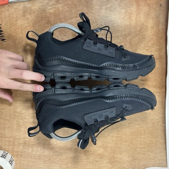 On Running Trainers Womens Size US 11 Cloudaway Triple Black Gym Casual Shoes - Picture 6 of 9